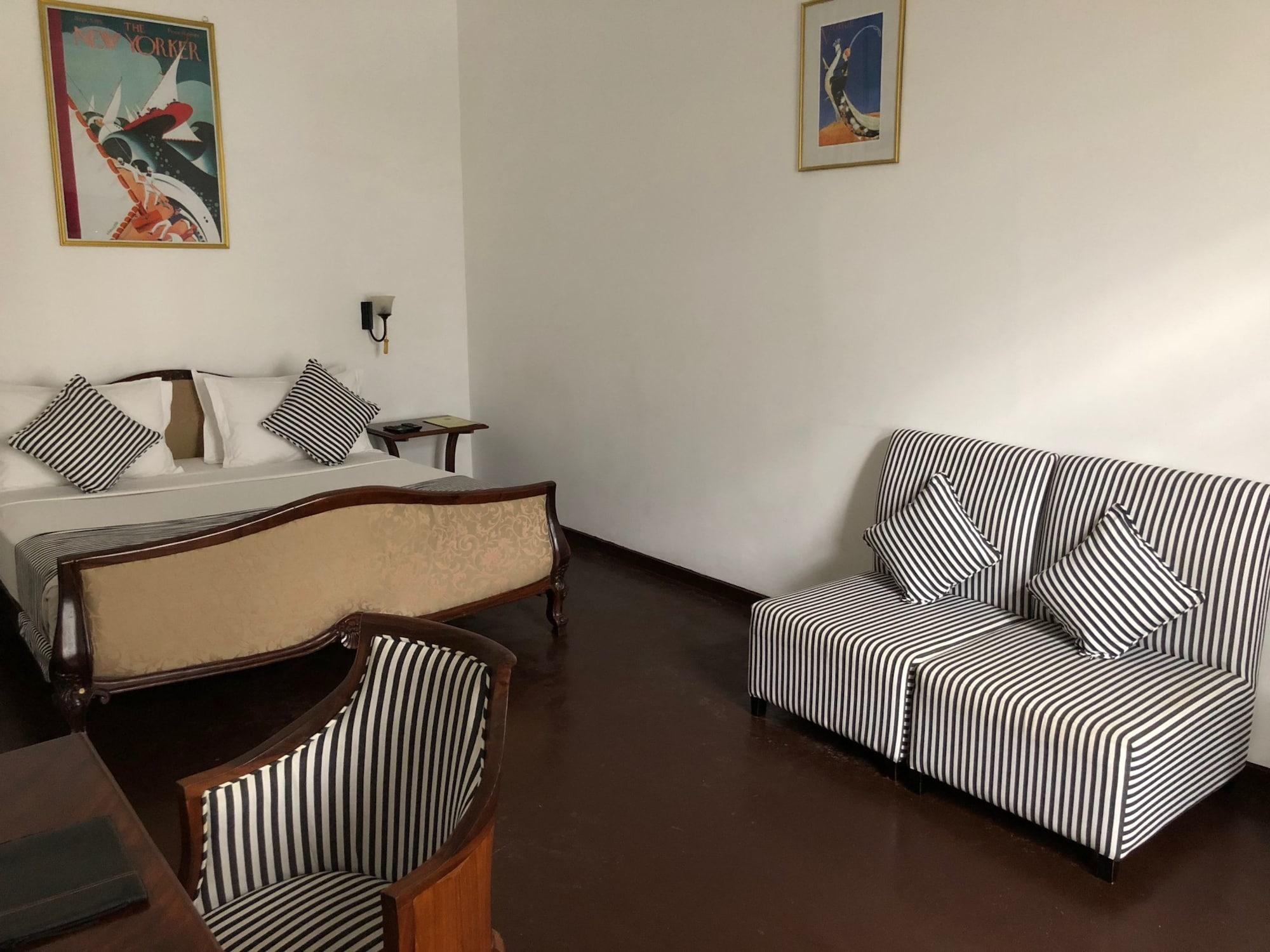 Deco On 44 - Galle Fort ภายนอก รูปภาพ