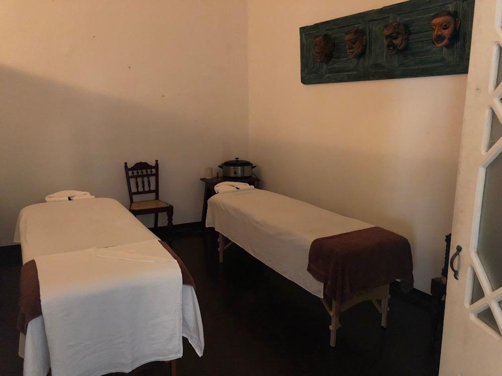 Deco On 44 - Galle Fort ภายนอก รูปภาพ