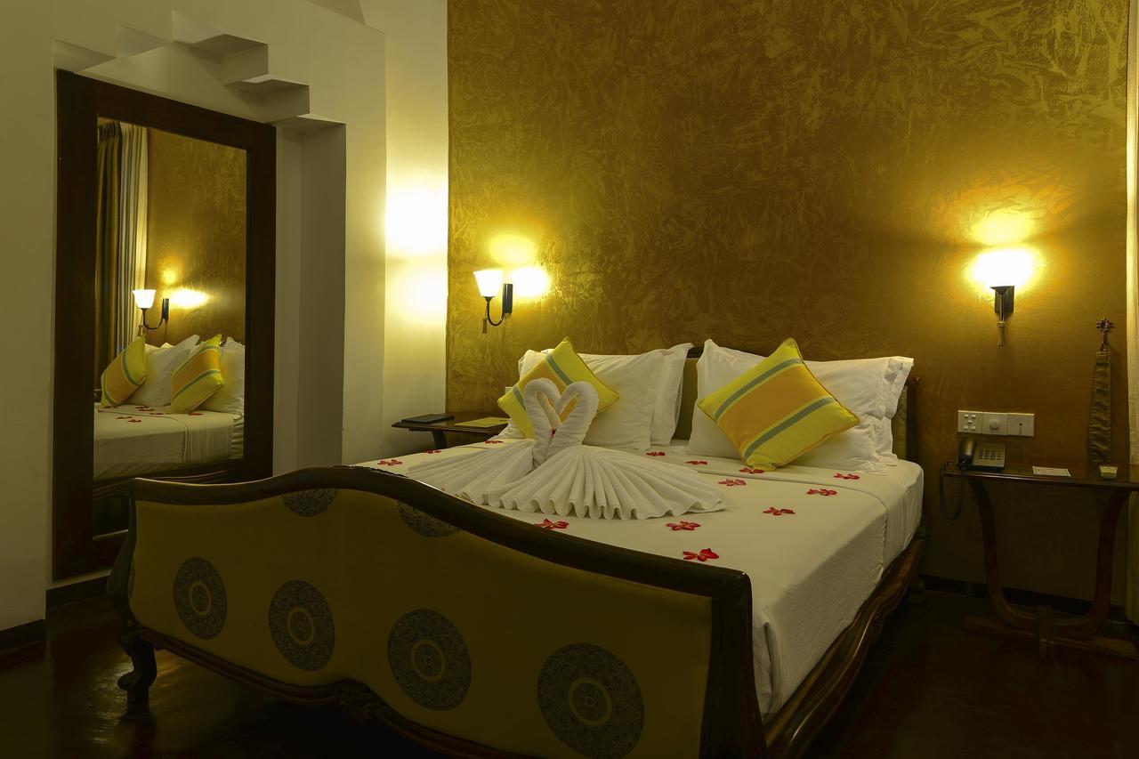 Deco On 44 - Galle Fort ภายนอก รูปภาพ